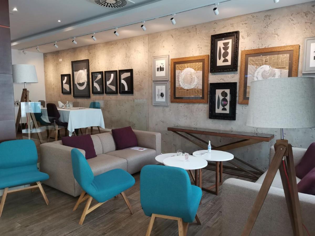New City Hotel & Restaurant Nis Bagian luar foto