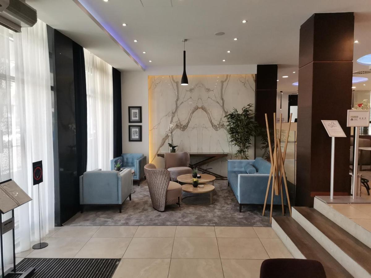 New City Hotel & Restaurant Nis Bagian luar foto