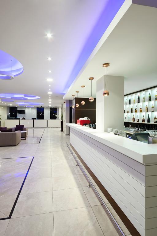 New City Hotel & Restaurant Nis Bagian luar foto
