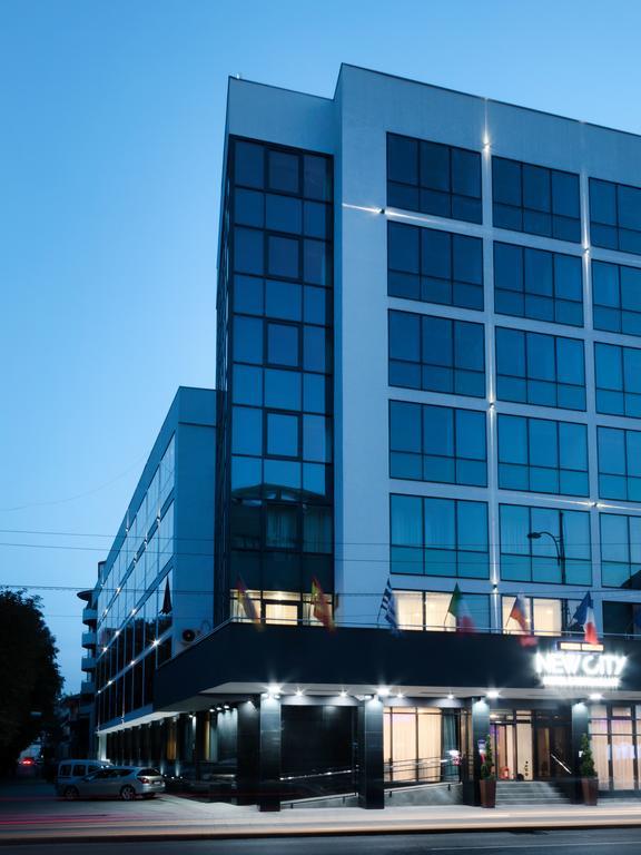 New City Hotel & Restaurant Nis Bagian luar foto
