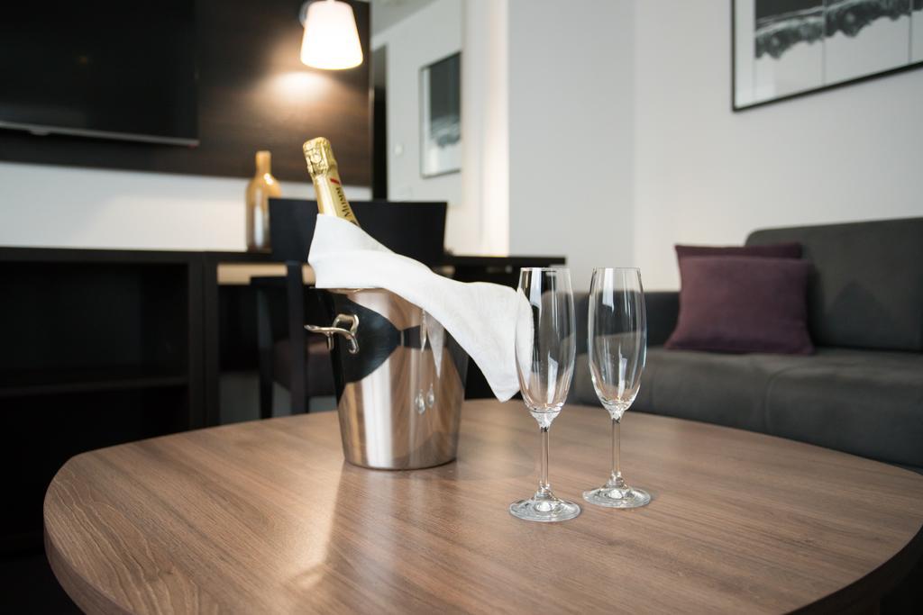 New City Hotel & Restaurant Nis Bagian luar foto
