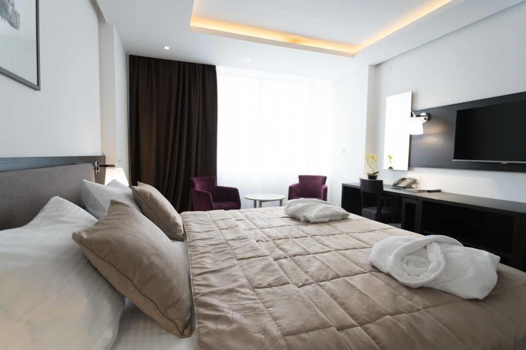 New City Hotel & Restaurant Nis Bagian luar foto