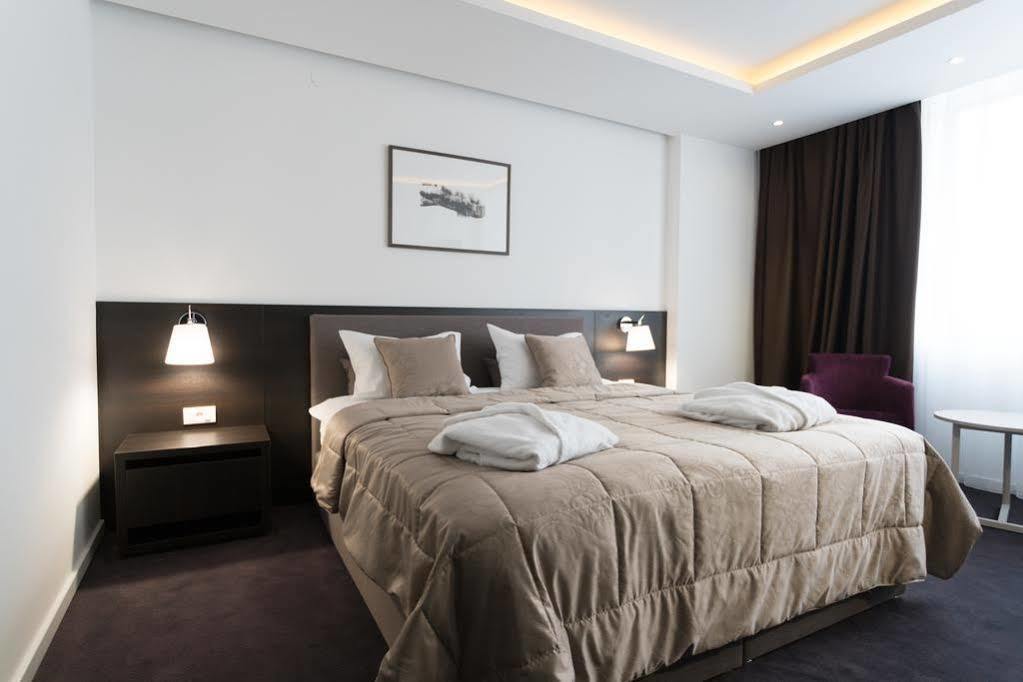 New City Hotel & Restaurant Nis Bagian luar foto