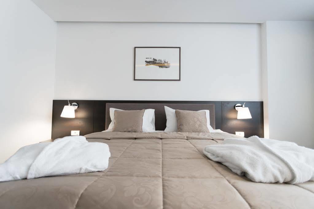 New City Hotel & Restaurant Nis Bagian luar foto