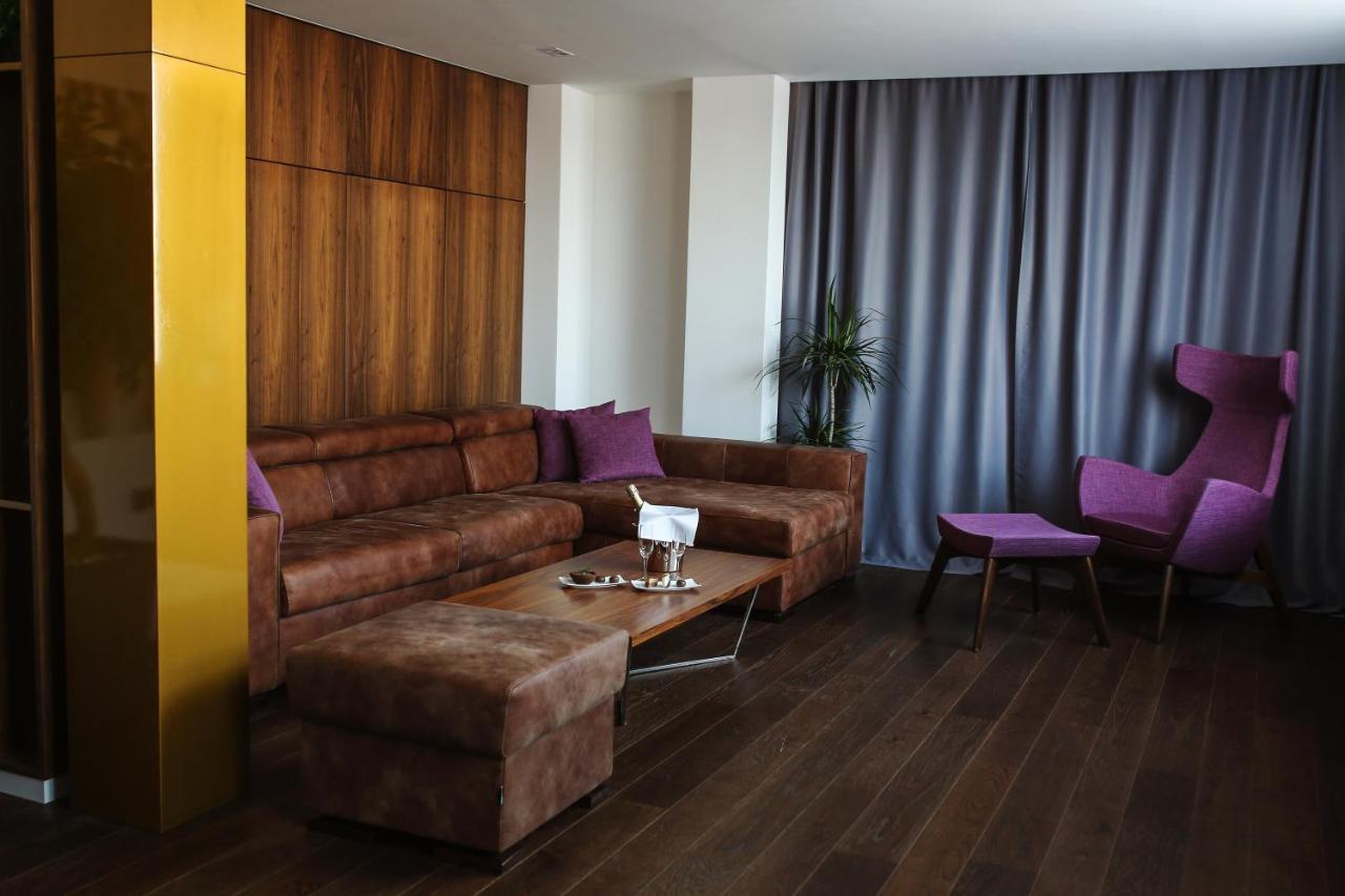 New City Hotel & Restaurant Nis Bagian luar foto